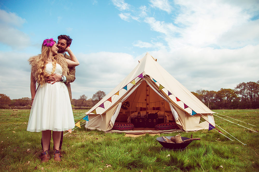 Wedding couple with Luxury Bell tent
